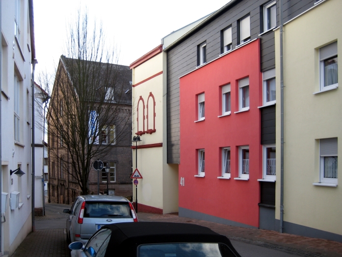 IMG_5252 home Hospitalstraße nach unten mit Altbau und Neubau