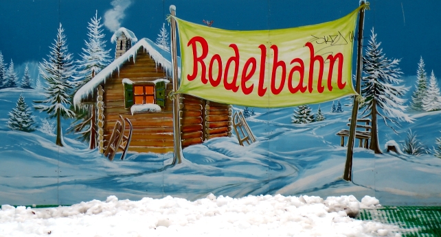Weihnachtsmarkt Rodelbahn bild 1 home S1080008